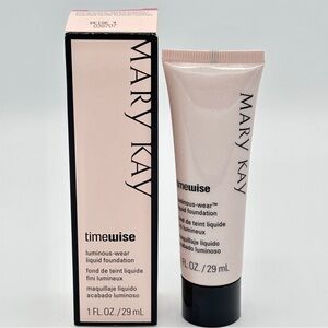 Mary Kay Timewise Luminous Wear Liquid Foundation in BEIGE 4 059707 (1 Fl. Oz.)